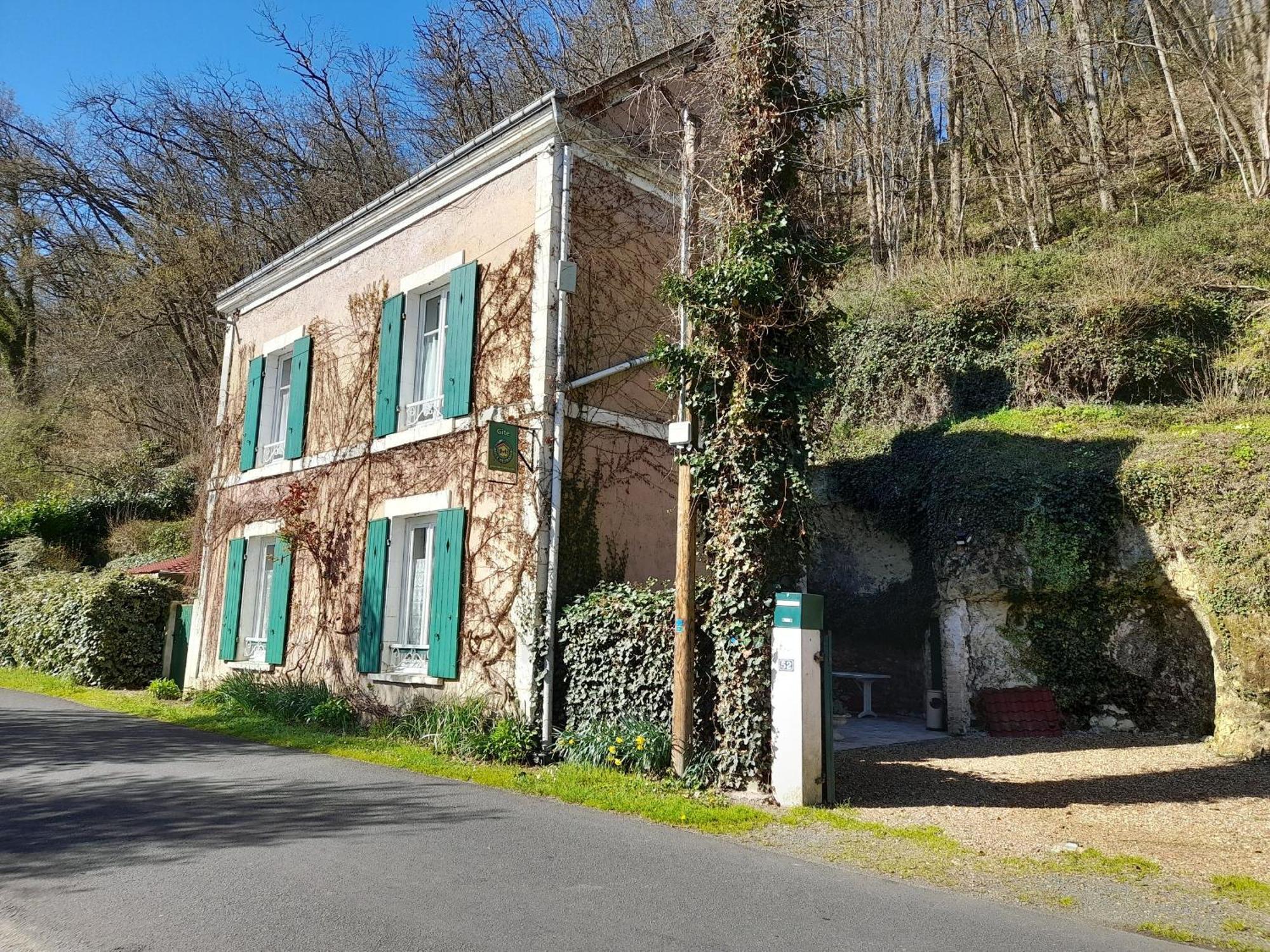 Maison Troglodytique Avec Wifi, Barbecue Et Cheminee - Fr-1-410-156 Aubigné-Racan エクステリア 写真
